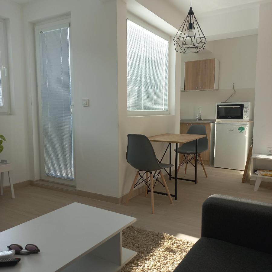 Studio Close To Town Centar Skopie Exterior foto